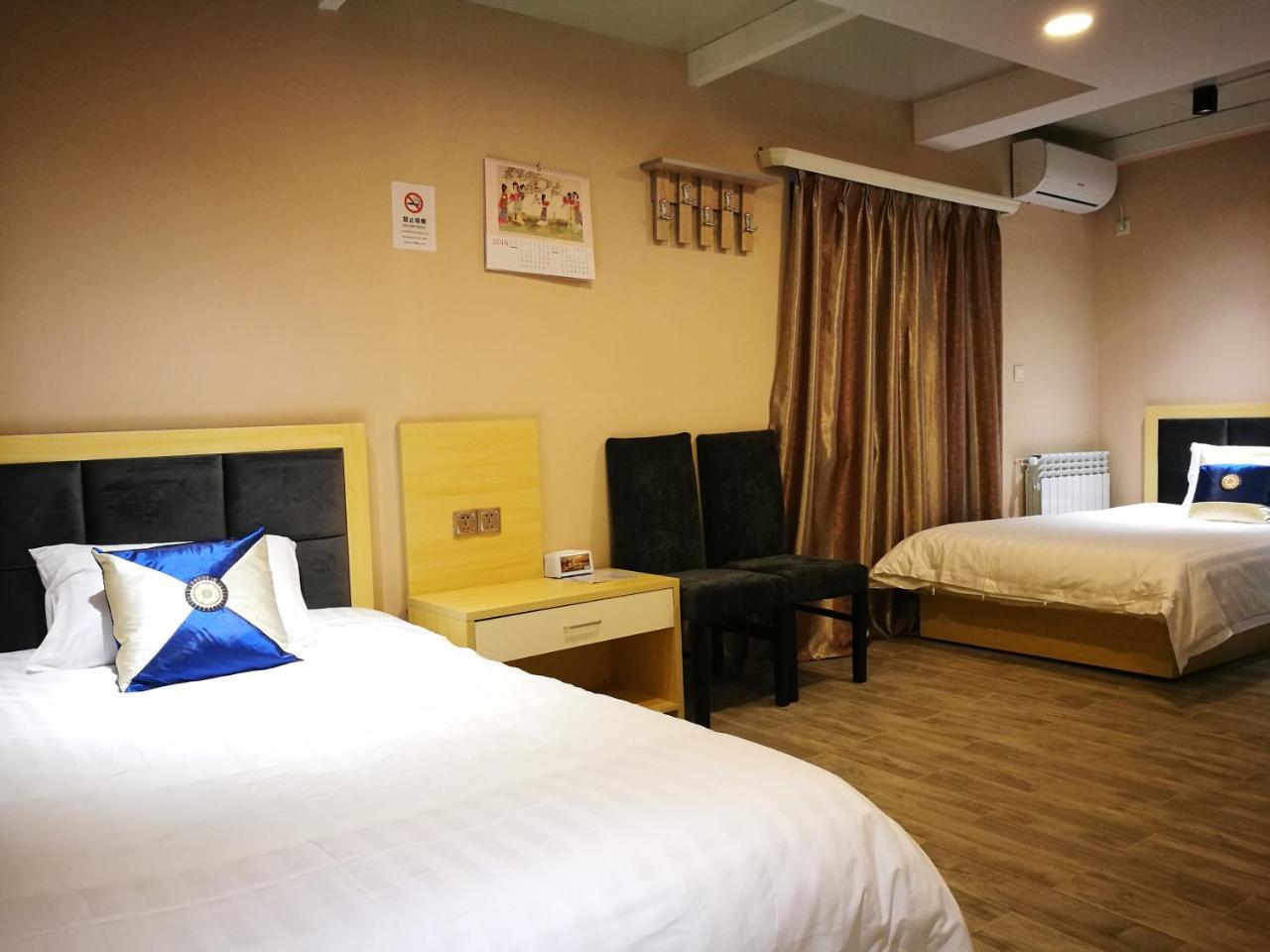 Top Boutique Hotel（首席精品酒店） Тбилиси Екстериор снимка