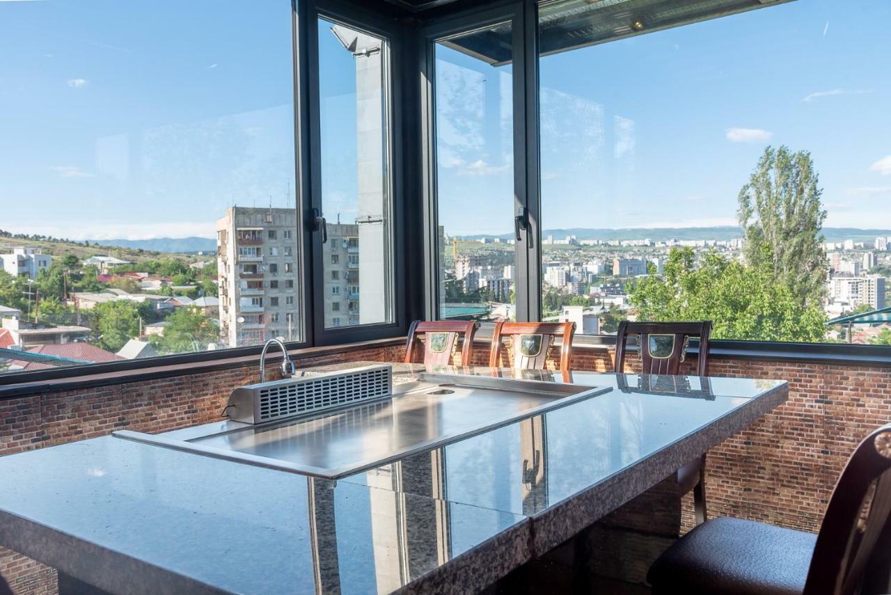 Top Boutique Hotel（首席精品酒店） Тбилиси Екстериор снимка